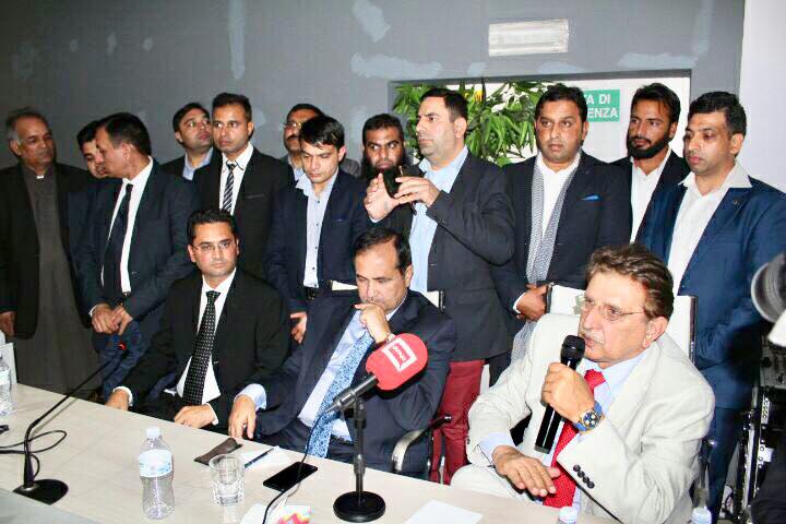 Prime, Minister, AK, Raja Farooq Haider, with, Gen. Sec, Pak, Federation, Italy, Asif, Raza