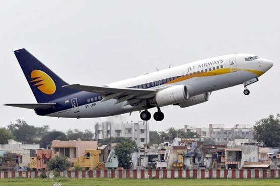 Indian plane emergency landing during the flight on rumors of high-jacking