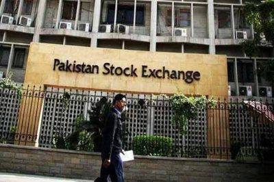 Pakistan stock exchange declined by 1466 points in a week