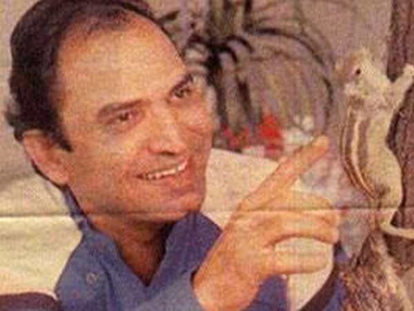 Famous actor Salim Nasir sat down with fans for 28 years left