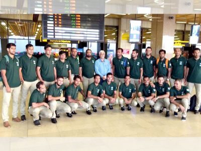 The Pakistani team got trapped in a rare traffic when it reached Dhaka for Asia cup hockey