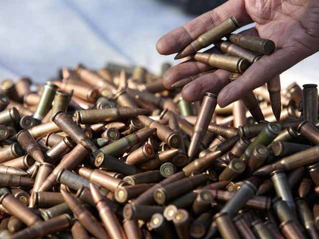 Recovered 45 thousand cartridge from car in Peshawar, 2 suspects arrested