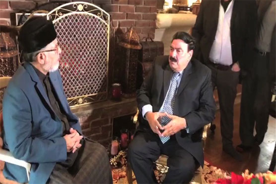 Talking between Sheikh Rasheed and Tahir-ul-Qadri in Toronto, discussing important political issues