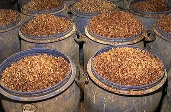 Karachi: police action, caught one million rupees worth 150 mann gutka