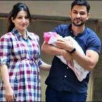 Kunal Khemu released the first picture of her daughter