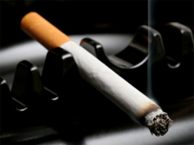 Additional holidays for non-smoking employees