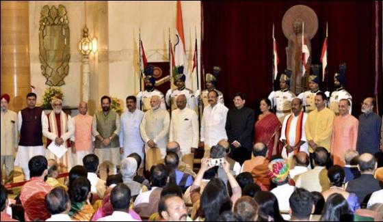 Indian President's salary less than the cabinet secretary salary