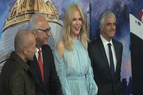 Paris: Oscar-winning Nicole Kidman inaugurated Christmas gifts display