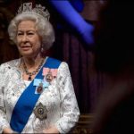 The opposition party demands to show the assets of the British Queen