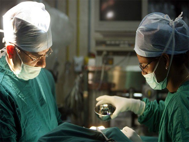 1.5 kg bunch of hair extracted from belly of a woman