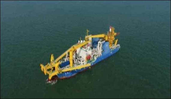 China prepared ship for making islands