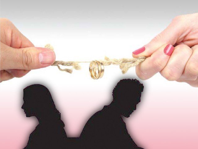 Asking for a divorce on her husband wearing cheap clothes