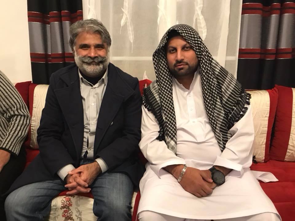Umair Baig, with Qari Farooq Ahmed Farooqi, AFTER,, perform, Umrah