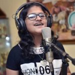 Smash of 12 -year-old girl on social media to singing in 80 languages