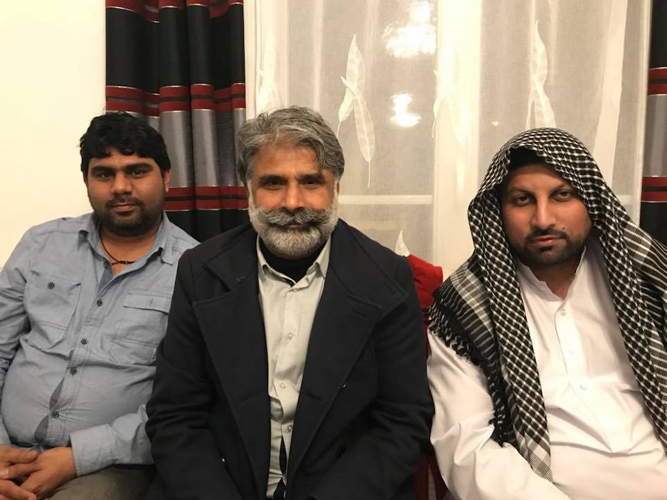 Umair Baig, with Qari Farooq Ahmed Farooqi, AFTER,, perform, Umrah