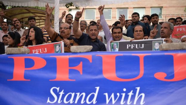 Immunity, to , attack, on, journalists, in, Pakistan