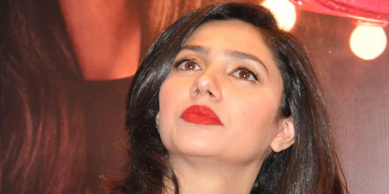 ,Maira, Khan ,saying ,i ,am ,happy,مائرہ خان