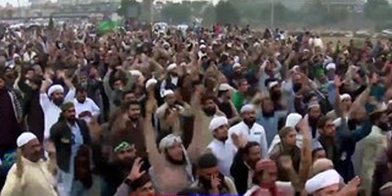 Faizabad, Dharna,