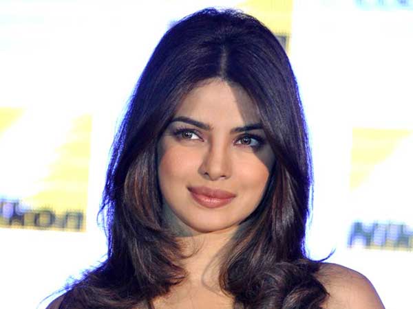 0-priyankachopra-1512110205
