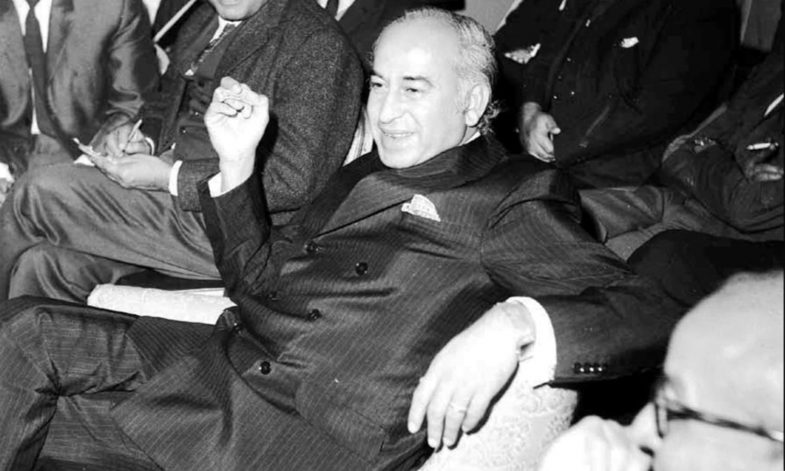 Shaheed, Zulifqar Ali Bhutto, Chairman, PPP, discussing, to, base, a, Democratic, Party, which, later, named, Pakistan, Peoples, Party