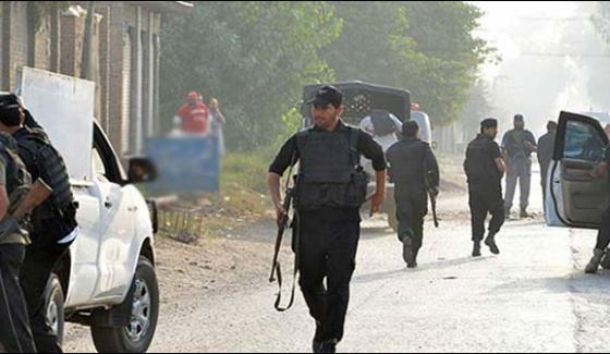 Peshawar: unknown persons attack on directorate of Agricultural University, continous firing exchange