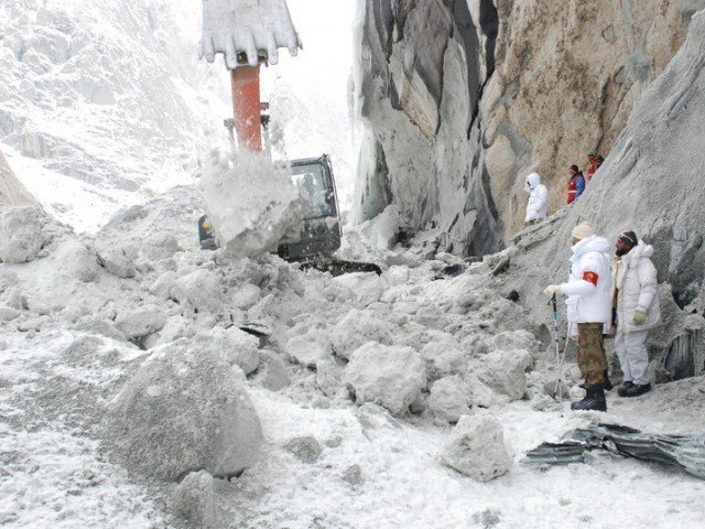 SIACHIN,, FIVE, PAKISTANI, ARMY, SOLDIERRS, CAUGHT, UNDER, GLACIOUR