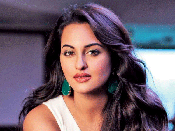 SONAKSHI SINHA, ALIA BHATT, , ACTRESSES, WHO, WORKED, ON, LESS, PROFIT, IN, YEAR, 2017