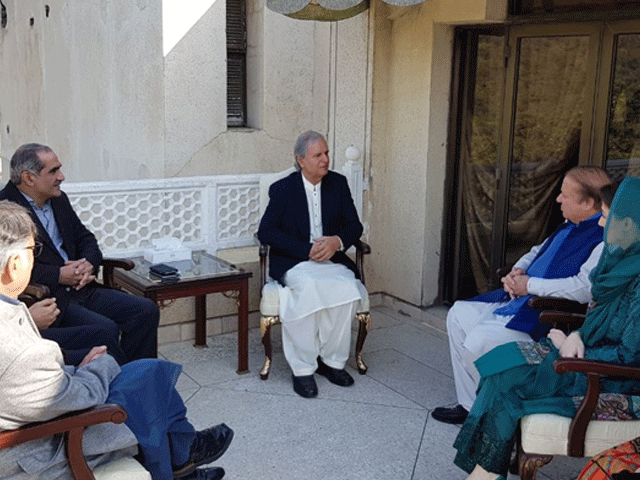 Nawaz Sharif meets Javed Hashimi, possibility of re-joining party