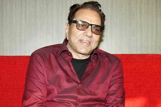 Bollywood stars are also ready to be rubbing for money: Dharmendra