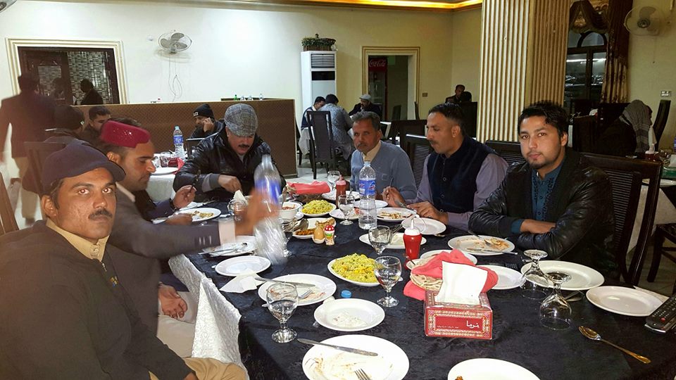 Ch. MUHAMMAD RAZAQ DHAL, ARRANGED, LUNCH, IN, FAVOR, OF, CH. SHEHBAZ HINJRA, SHO, DINGA