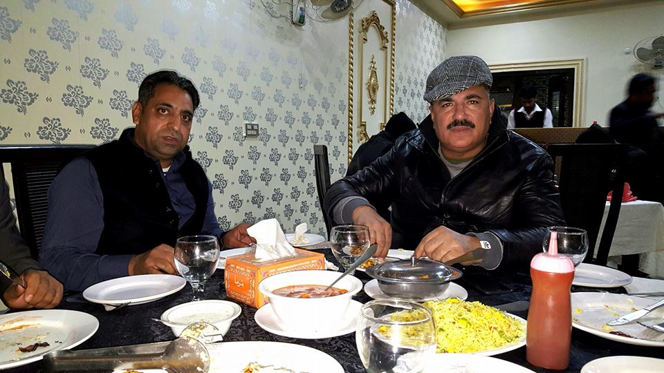 Ch. MUHAMMAD RAZAQ DHAL, ARRANGED, LUNCH, IN, FAVOR, OF, CH. SHEHBAZ HINJRA, SHO, DINGA