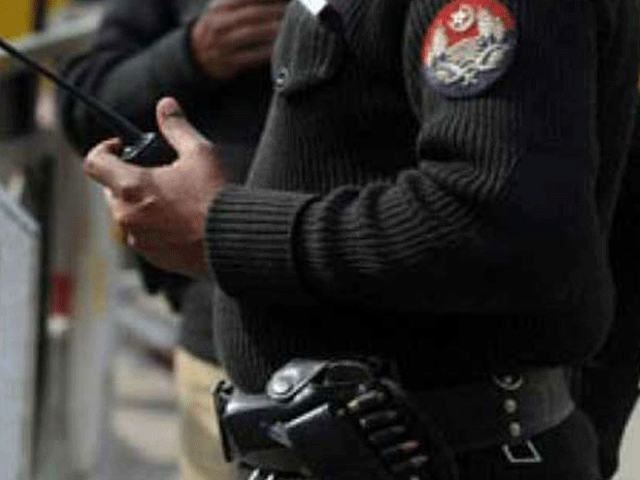 Police and other institutions could not caught child cheek kidnappers