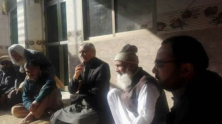 Chaudhry, Manzoor, SECRETARY, GENERAL, PPP, VISITED, THE, HOUSE, OF, MURDERED, GIRL, IN, QASUR, AND, CONDEMNED, THE, BRUTAL, MURDER OF, INNOCENT, GIRL