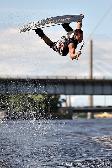 Thrillseekers extreme wakeboarding stunt in Portugal river