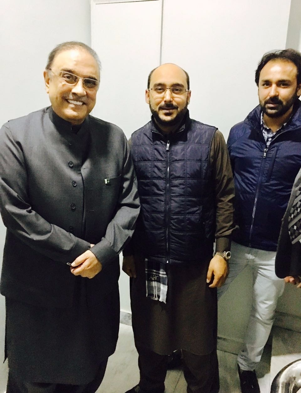 Ex-Prime Minister, Yusaf Raza Gilani, suffered, from, influenza, got, admitted, in, Defence, hospital, Multan, Asif Ali Zardari, going, to, Multan, for, visiting, him