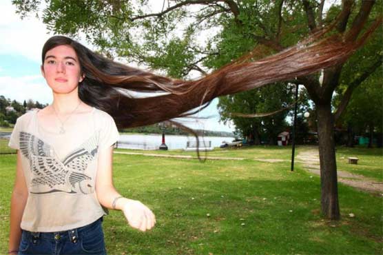 Long-sleeved girl in Argentina