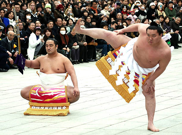The exciting performances of Sumo wrestlers in Japan