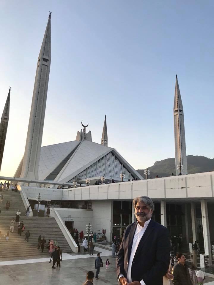 GLORIOUS, VISIT, OF, PAKISTAN, BY, QARI FAROOQ AHMED, ALHAMDOLILLAH, I, HAVE, SPENT, MY GRREAT, TIME, WITH, FAMILY, AND, FRIENDS, AND, RETURNING, BACK, TO, PARIS, FOR, COMING, BACK