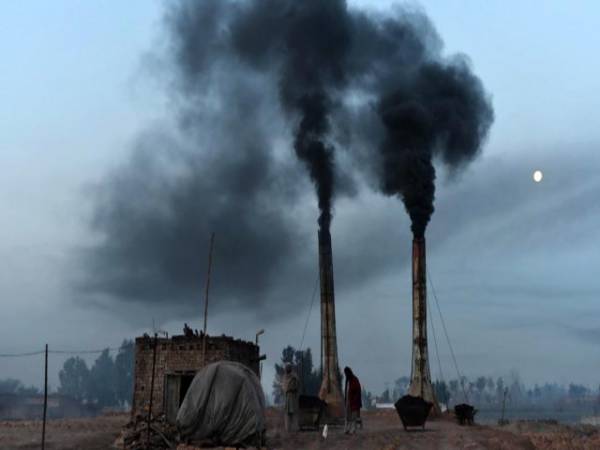 PAKISTAN, ENVIRONMENTAL, PROTECTION, AGENCY, ISSUED, NOTICE, TO, 26, HOUSING, SOCIETIES. TO, URGENTLY, INSTALL, SEWERAGE, SYSTEM, 