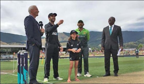 HAMELTON, PAK, VS, NEW ZEALAND, PAKISTAN, WON, THE, TOSS, AND, DECIDED, TO, BAT, FIRST