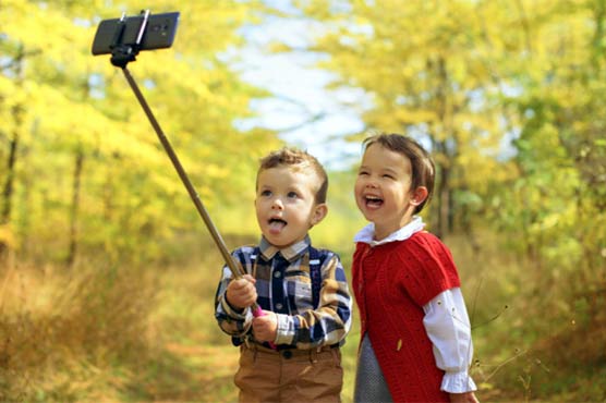 Ten h selfie habit is extremely dangerous for children