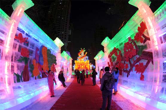 Snow-made beautiful statues festival start in china
