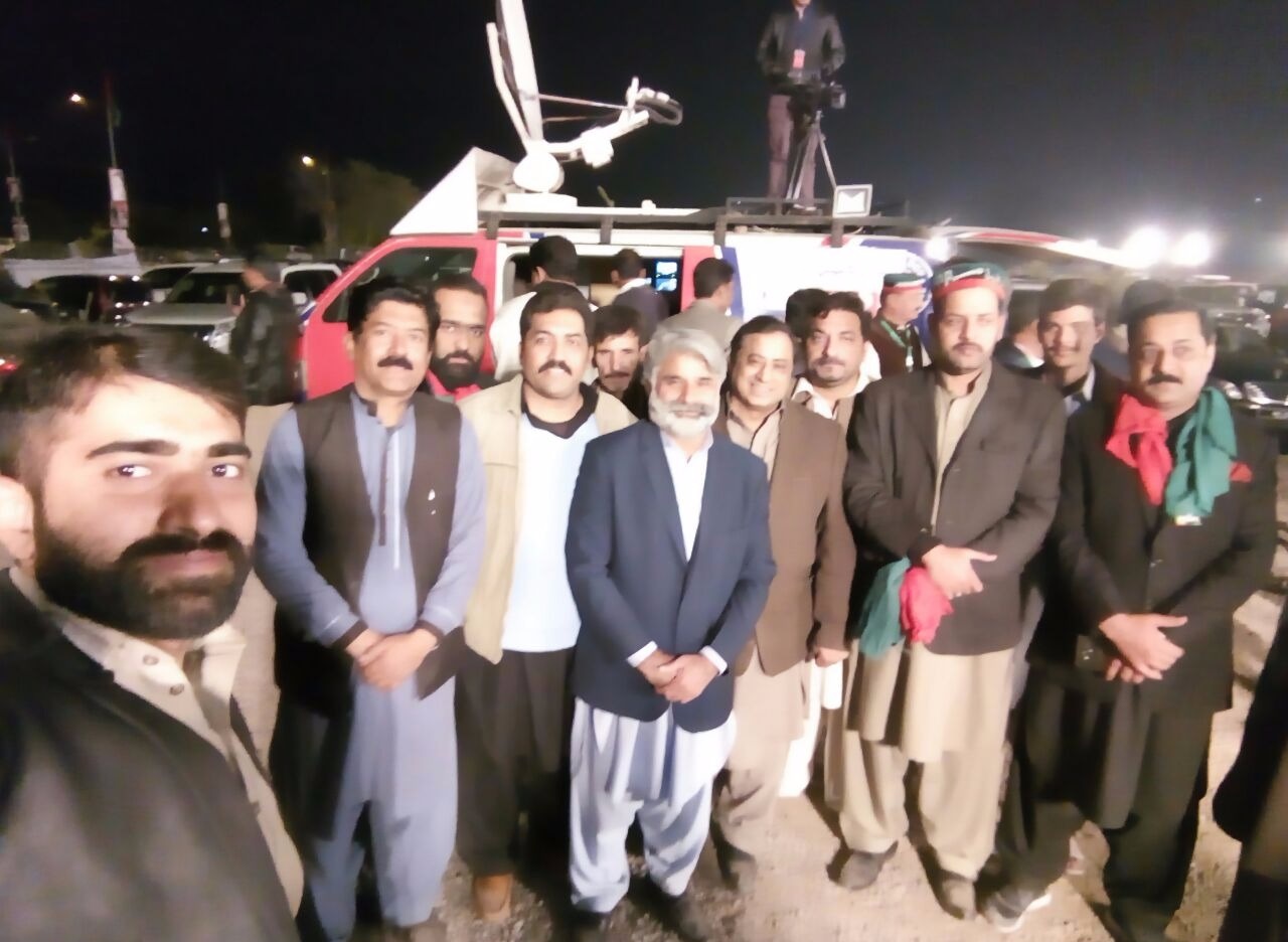 GLORIOUS, VISIT, OF, PAKISTAN, BY, QARI FAROOQ AHMED, ALHAMDOLILLAH, I, HAVE, SPENT, MY GRREAT, TIME, WITH, FAMILY, AND, FRIENDS, AND, RETURNING, BACK, TO, PARIS, FOR, COMING, BACK