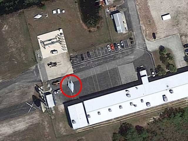 The secret image of the world's fast-moving American spy plane on the scene