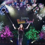 Holding International Bubble Show in New York