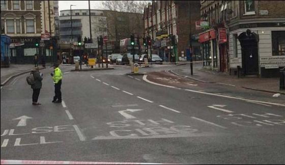 LONDON, WIFE, ATTACKERS, COME, OUT, MORE, INCIDENTS, HAPPEN, INJURED, TWELVE, MEN