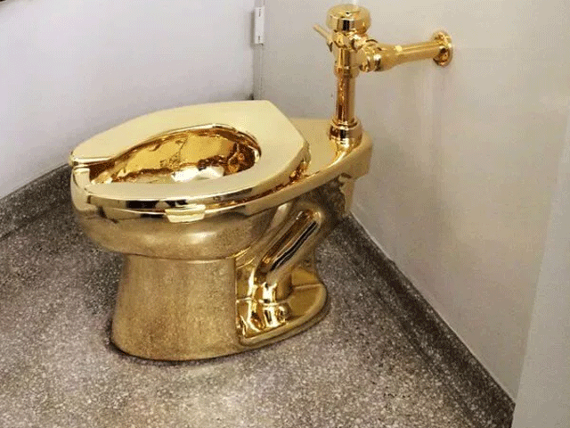 American Museum offer gold toilet instead of painting for the White House