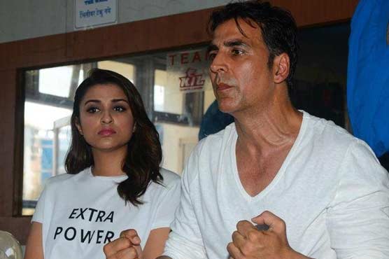 Parineeti Chopra with Akshay Kumar will be twisting