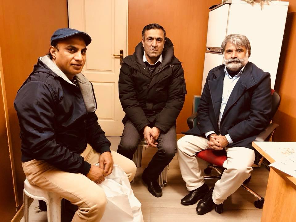 QARI FAROOQ AHMED, MANAGING, EDITOR, YESURDU, NEWS, MEET, CONVENER, PAKISTAN, JOURNALIST, FORUM, FRANCE, YOUNAS KHAN, AT, HIS, RESIDENCE, AND, CONGRATULATE, HIM, ON, BEING, CONVENER, 