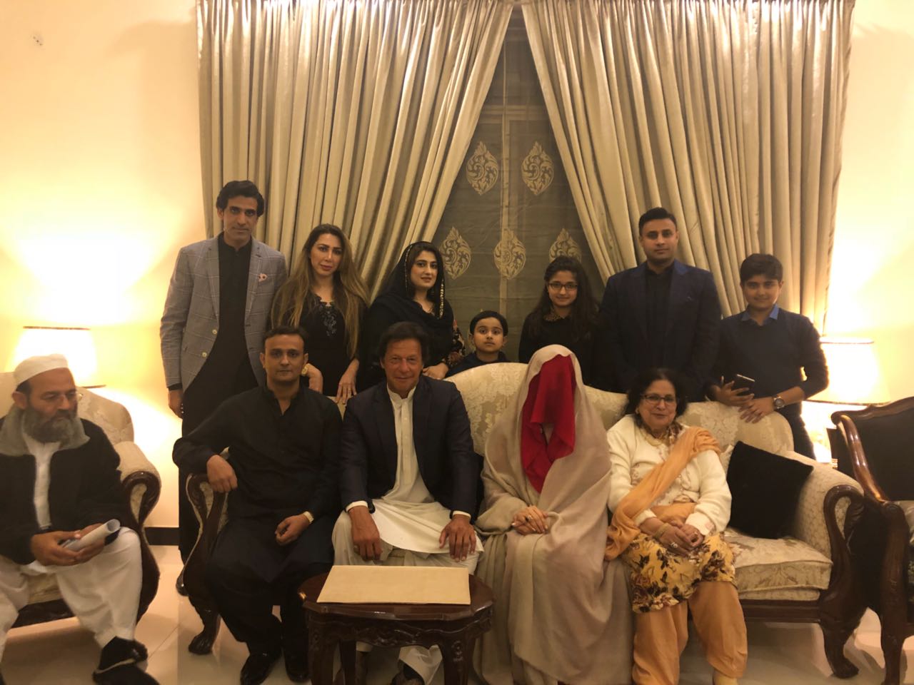 Chairman ,Pakistan, Tehreek, Insaf ,Imran Khan, Got married, for ,the, third, time, with , Bushra Manika
